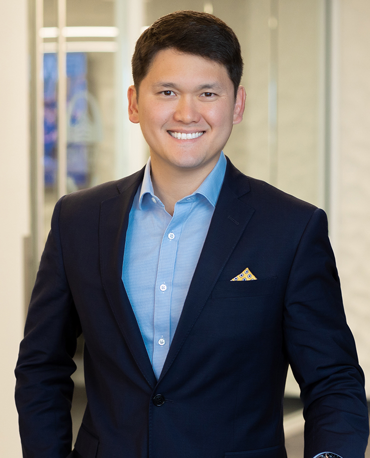 Wonwoo Lee, Oxford Companies